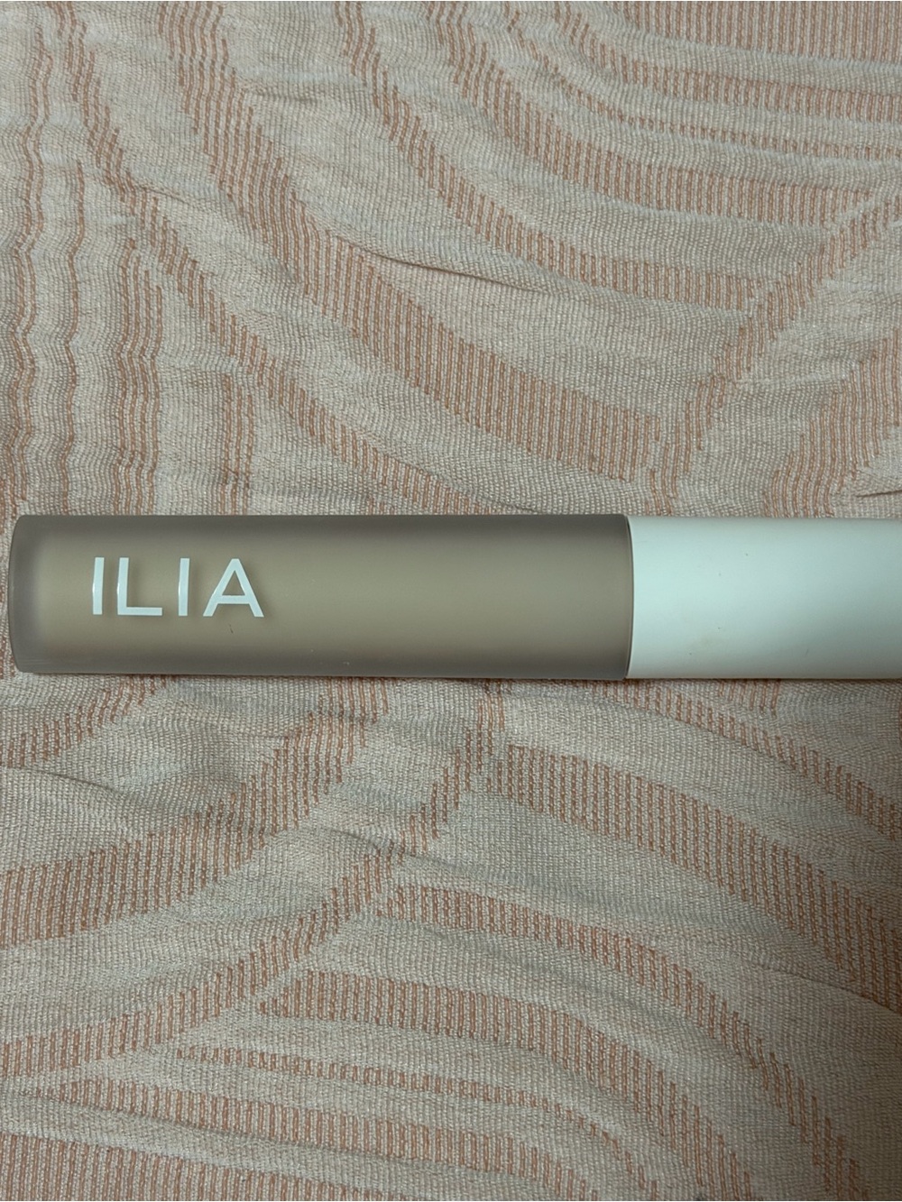 ILIA concealer shade 2C